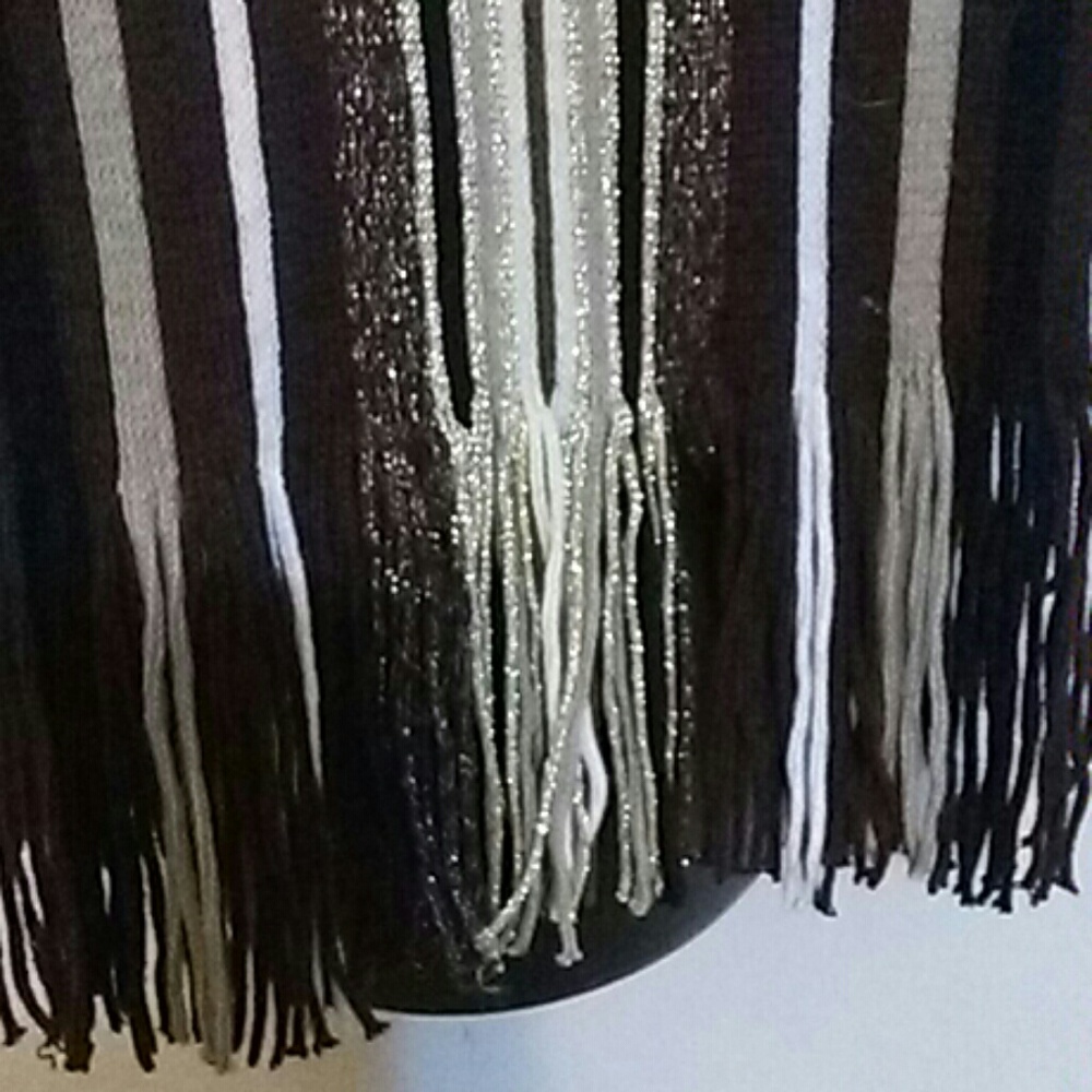 Must Bundle: Striped Fringed Scarf - Picture 3 of 5